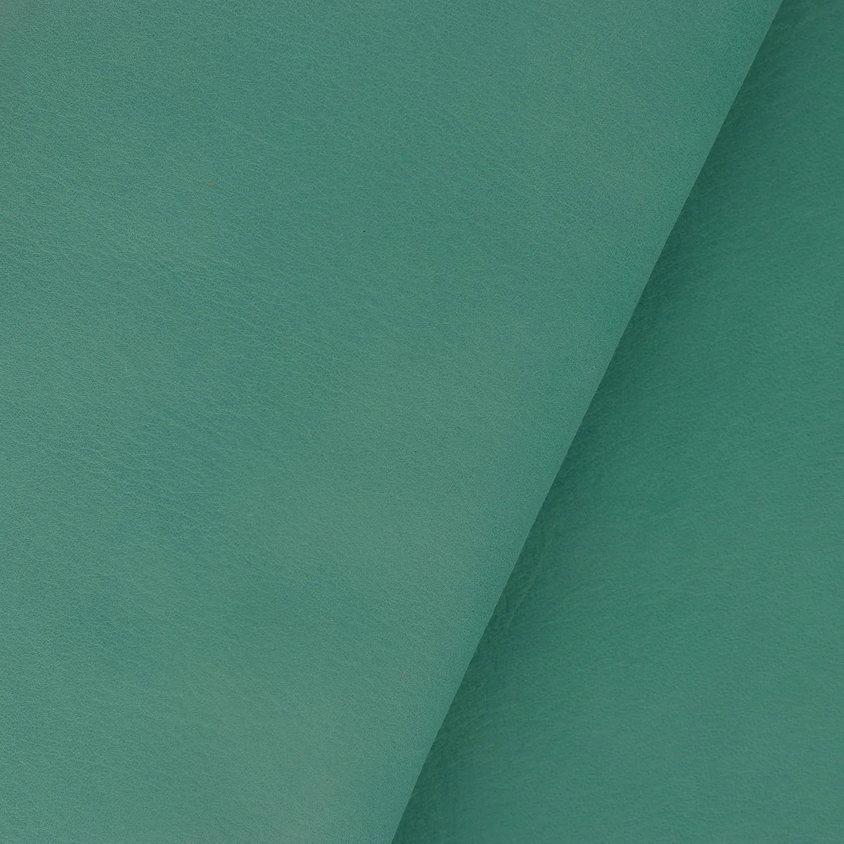 Cuir nubuck ciré vert turquoise. Cuir doux et souple idéal pour la fabrication de maroquinerie