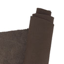 Peau de cuir de nubuck ciré couleur marron chocolat. Cuir doux et souple idéal pour la création de sac cabas, pochette, accessoire, objet de décoration...