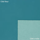 Cuir de vachette lisse bleu clair.