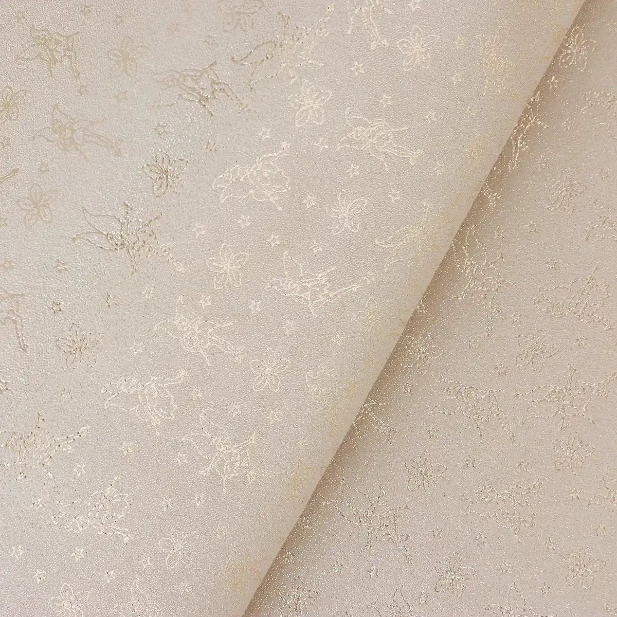 Zoom sur les détails de ce cuir de chèvre velours féérique couleur beige lin