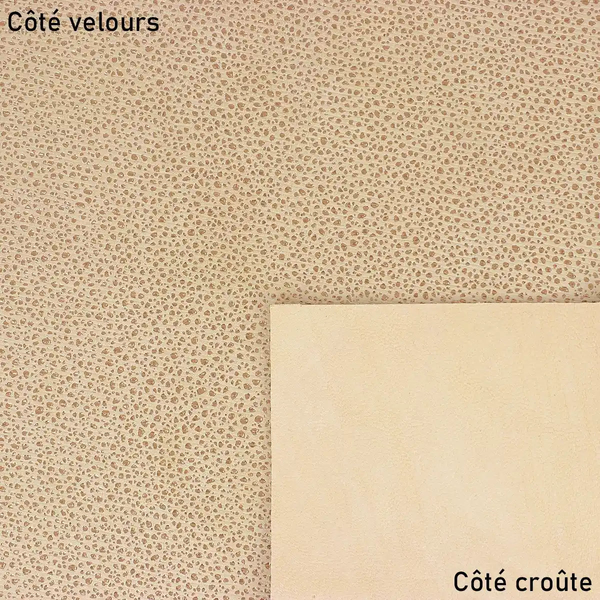 Cuir velours beige moucheté doré inspiration léopard. Cuir doux idéal pour la création de décoration, coussin...