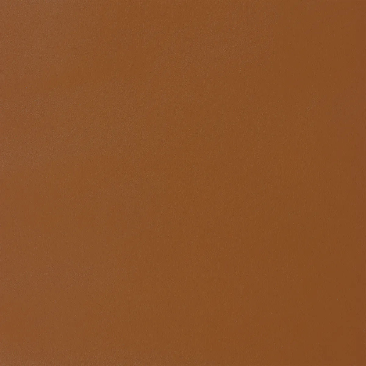 Morceau de cuir nappa couleur marron fauve. Pièce de cuir lisse prédécoupé idéale pour la fabrication de porte-monnaie, portefeuille, accessoire, test...