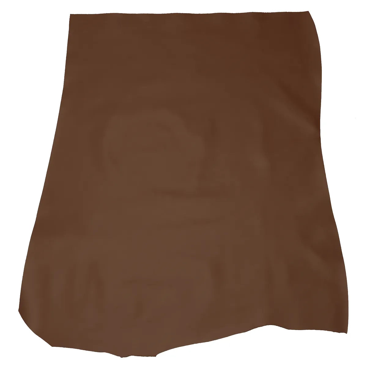 Peau entière de cuir de veau nappa lisse couleur marron. Cuir en gamme suivie pour continuité assurée de vos collections.
