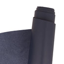 Cuir de veau nappa couleur bleu de Prusse. Cuir lisse idéal pour la fabrication de maroquinerie fine : sac, pochette, portefeuille, porte-monnaie...