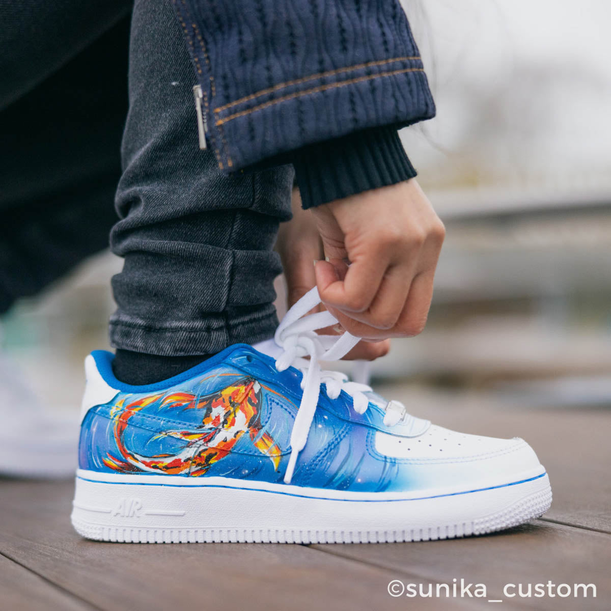 Peinture acrylique Setacolor Cuir sur basket en cuir - Acrylic paint - Pébéo