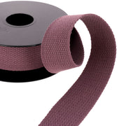 Lanière en coton prune de 30mm de large, bobine de 5 mètres, pour créations en cuir, fabriquée par Autres.