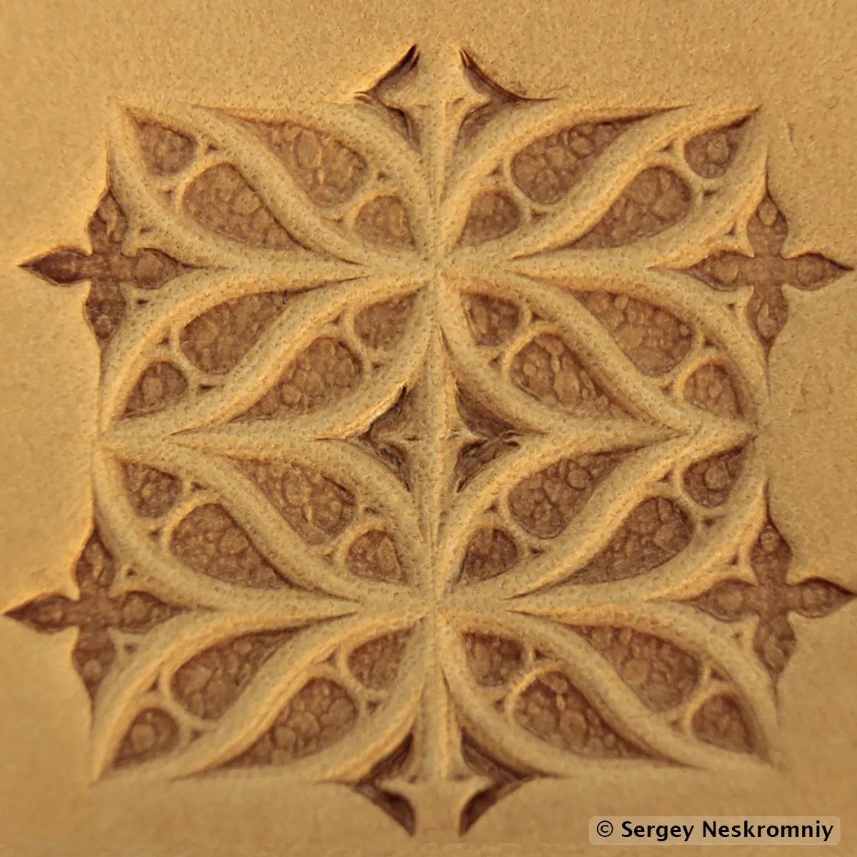 Matoir cuir Sergey Neskromniy n° 238 - Motif géométrique