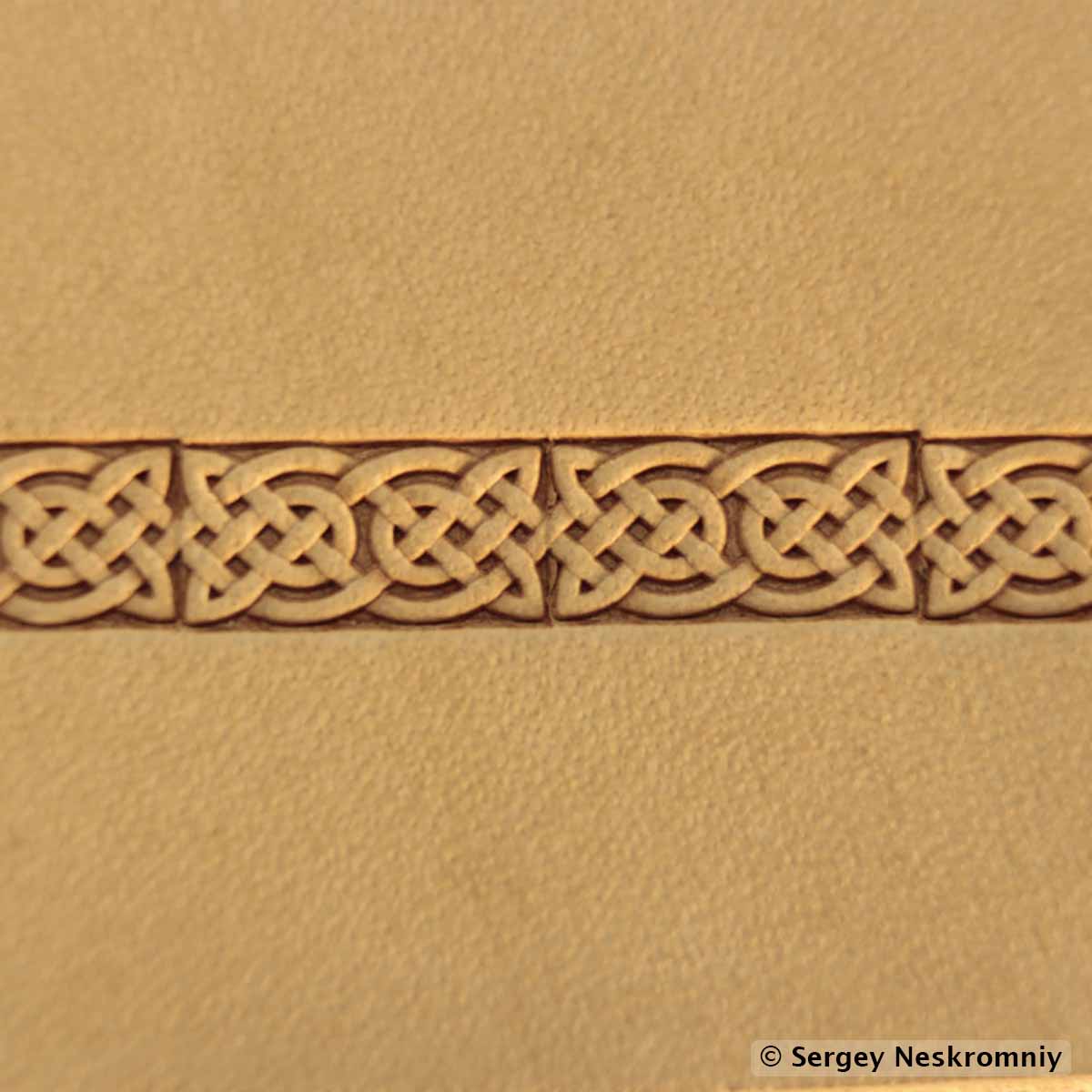 Repoussage cuir avec matoir Sergey Neskromniy 242