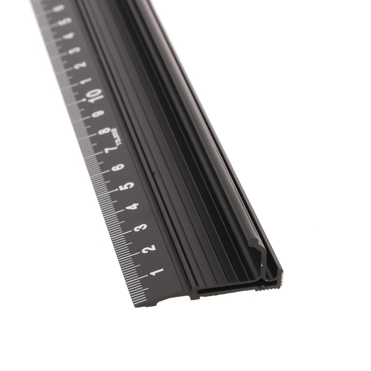 Règle en métal antidérapante avec guide cutter - Tajima