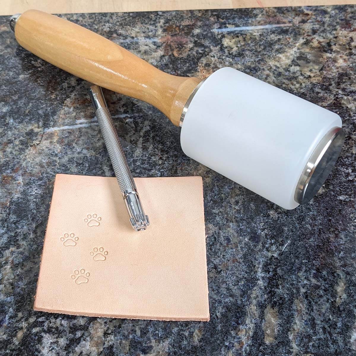 Maillet rond en polymère - 280g - 1er prix - Deco Cuir