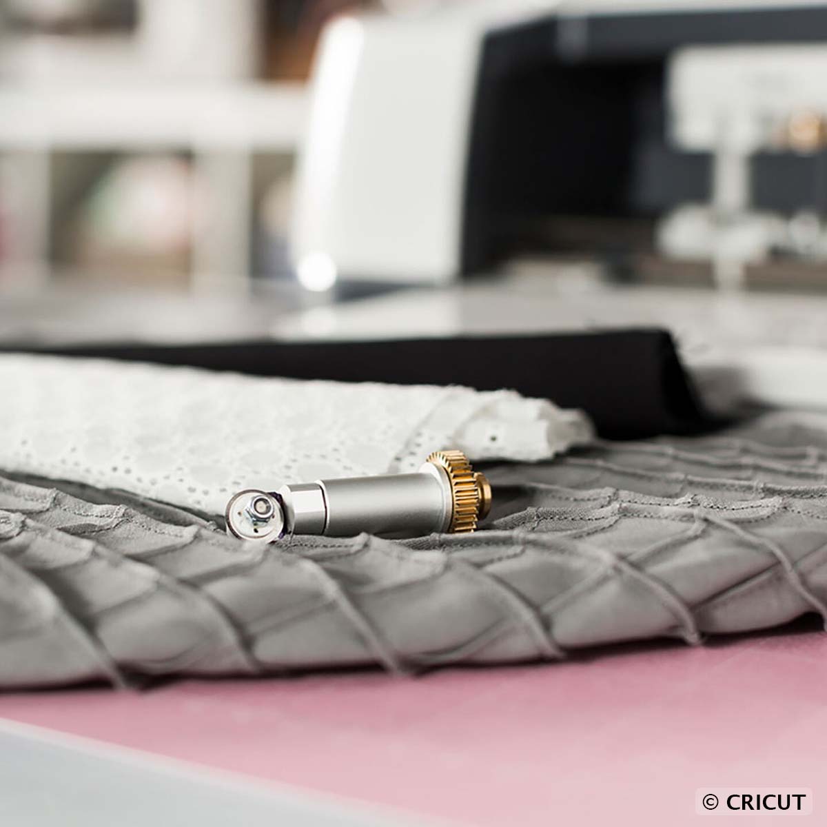 Lame rotative pour Cricut Maker - Découpe de tissus et matières délicates 2007449