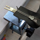 Outil enfileur pour mettre un curseur sur fermetures éclair