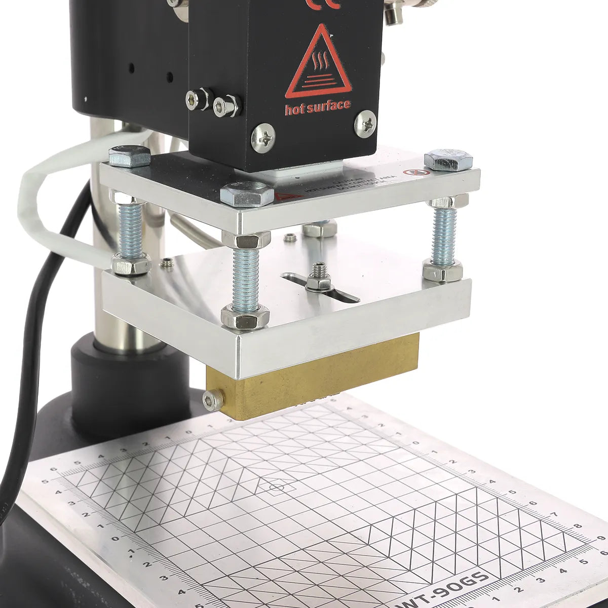 Machine pour marquage à chaud sur cuir, personnalisation du cuir avec caractères en laiton