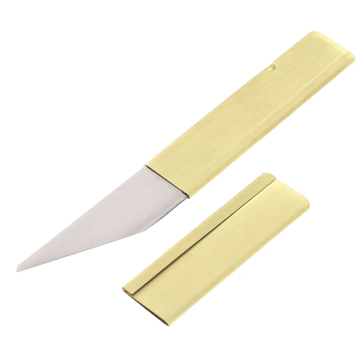 Couteau japonais Kiridashi Yoshiharu en laiton pour droitier, outil de coupe précis avec lame fine et poignée ergonomique.