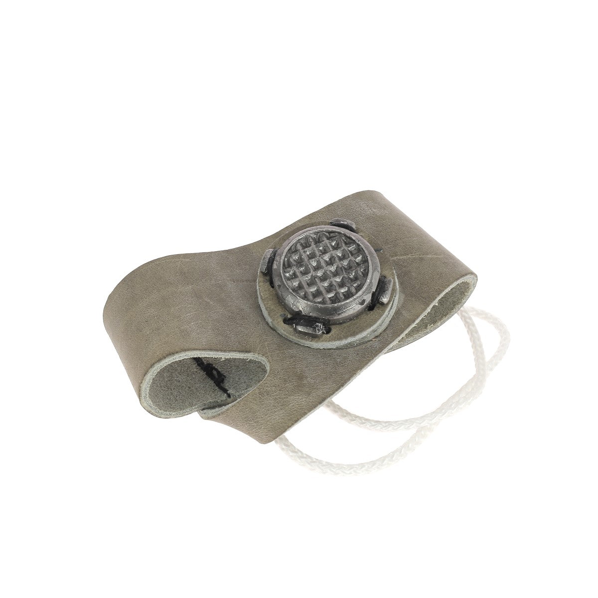 paumelle en cuir avec renfort en métal alvéolé