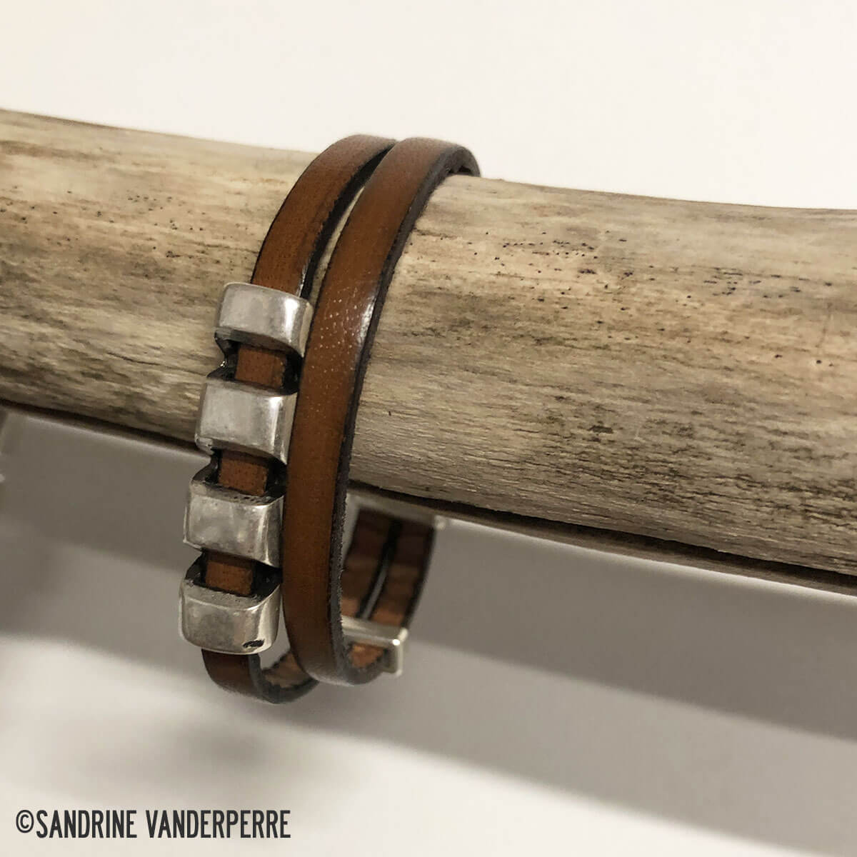 Coulissant TROIS FENTES - Lanière de 5 mm - ARGENT VIEILLI - Deco Cuir