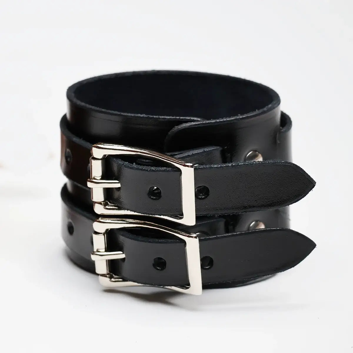 Boucle de ceinture double à rouleau GIA en nickel, pièce de bouclerie pour ceinture en cuir, vue en gros plan.