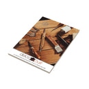 Couverture du catalogue Deco Cuir 2024-2025 avec images de meubles en cuir et designs modernes.