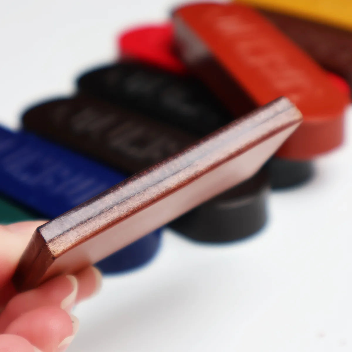 Cire Columbus et Tokonole  pour le travail du cuir