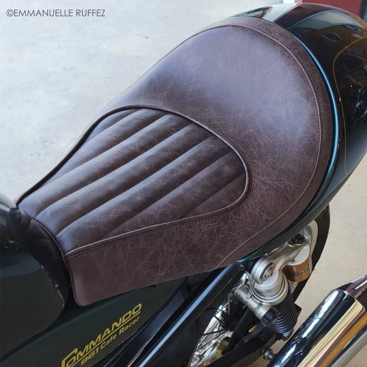 réfection selle moto cuir