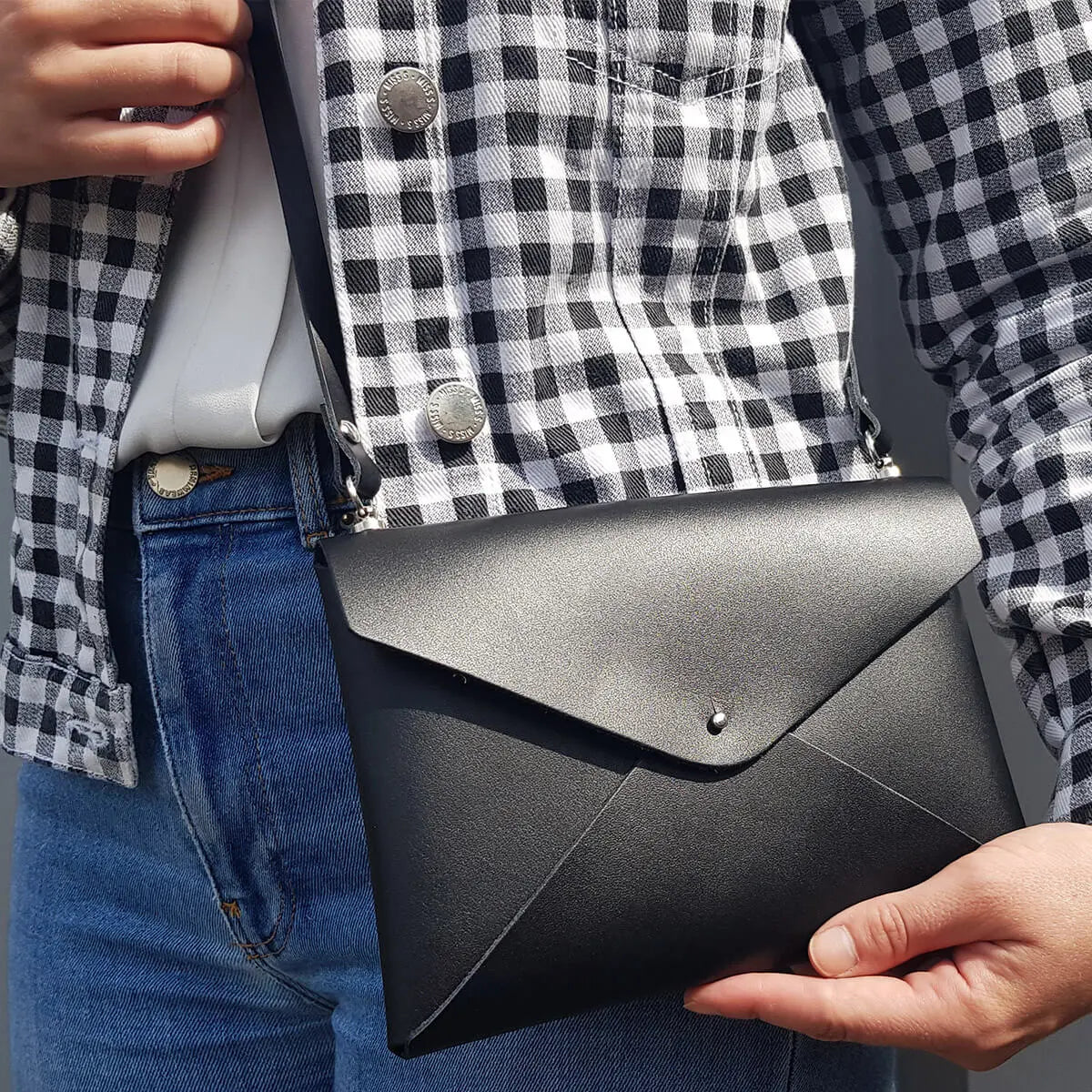 Morceau de cuir de vachette VENUS - NOIR K95 - Deco Cuir