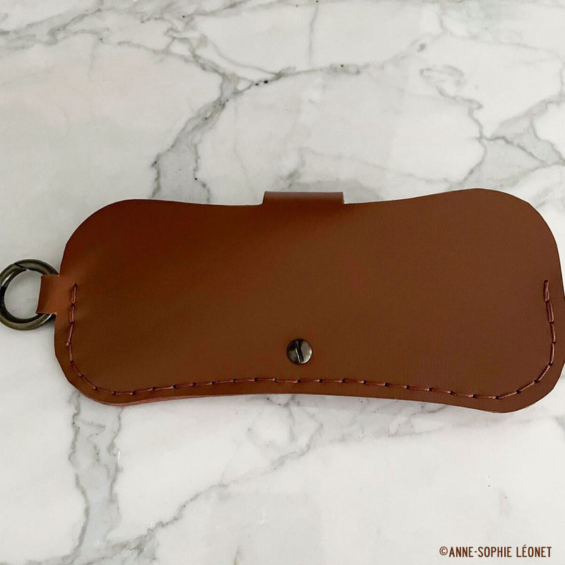 DIY Kit - Leather glasses case with carabiner