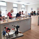 Formation sur le travail des tranches du cuir - Deco Cuir