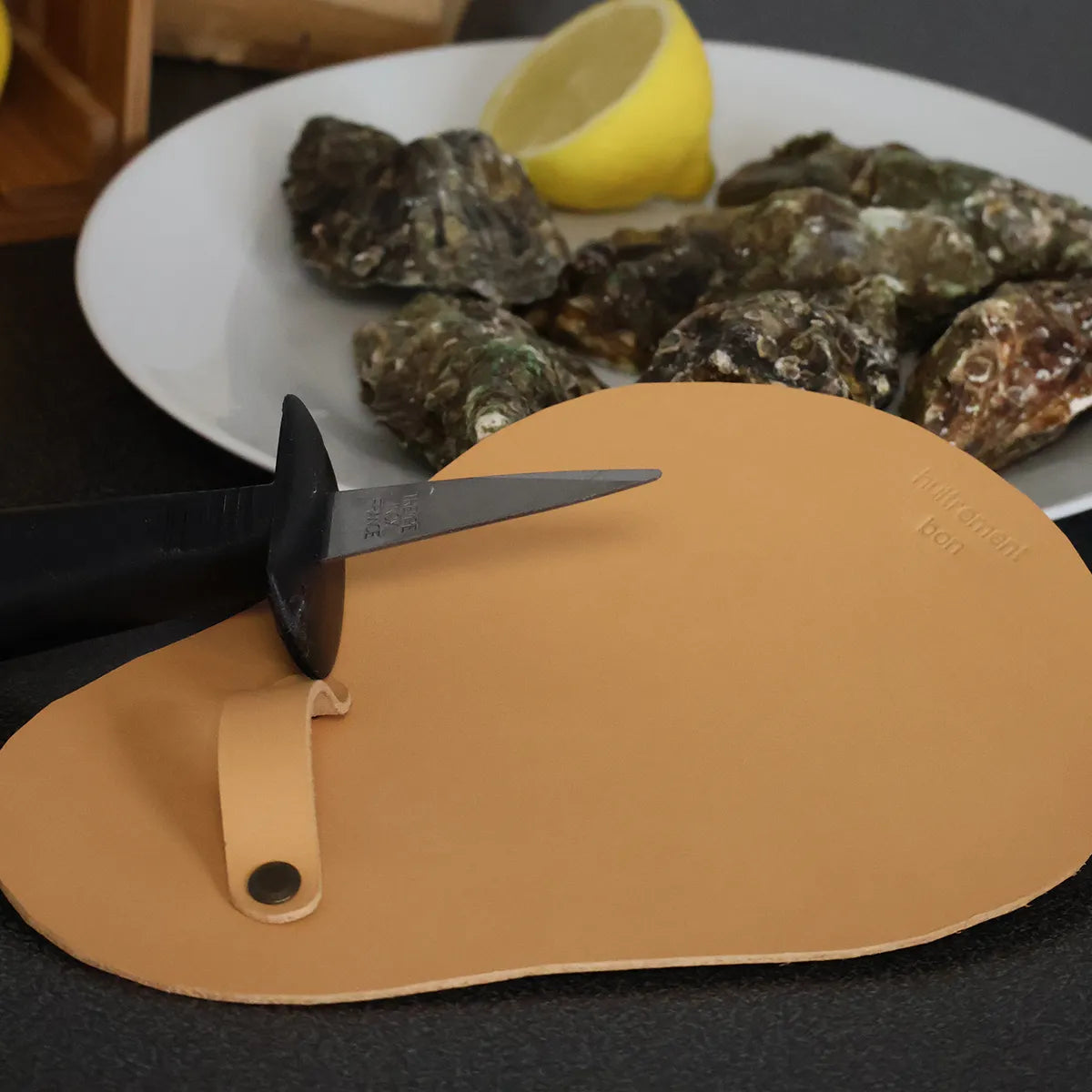 DIY-Set zum Austernschälen mit Lederbezug