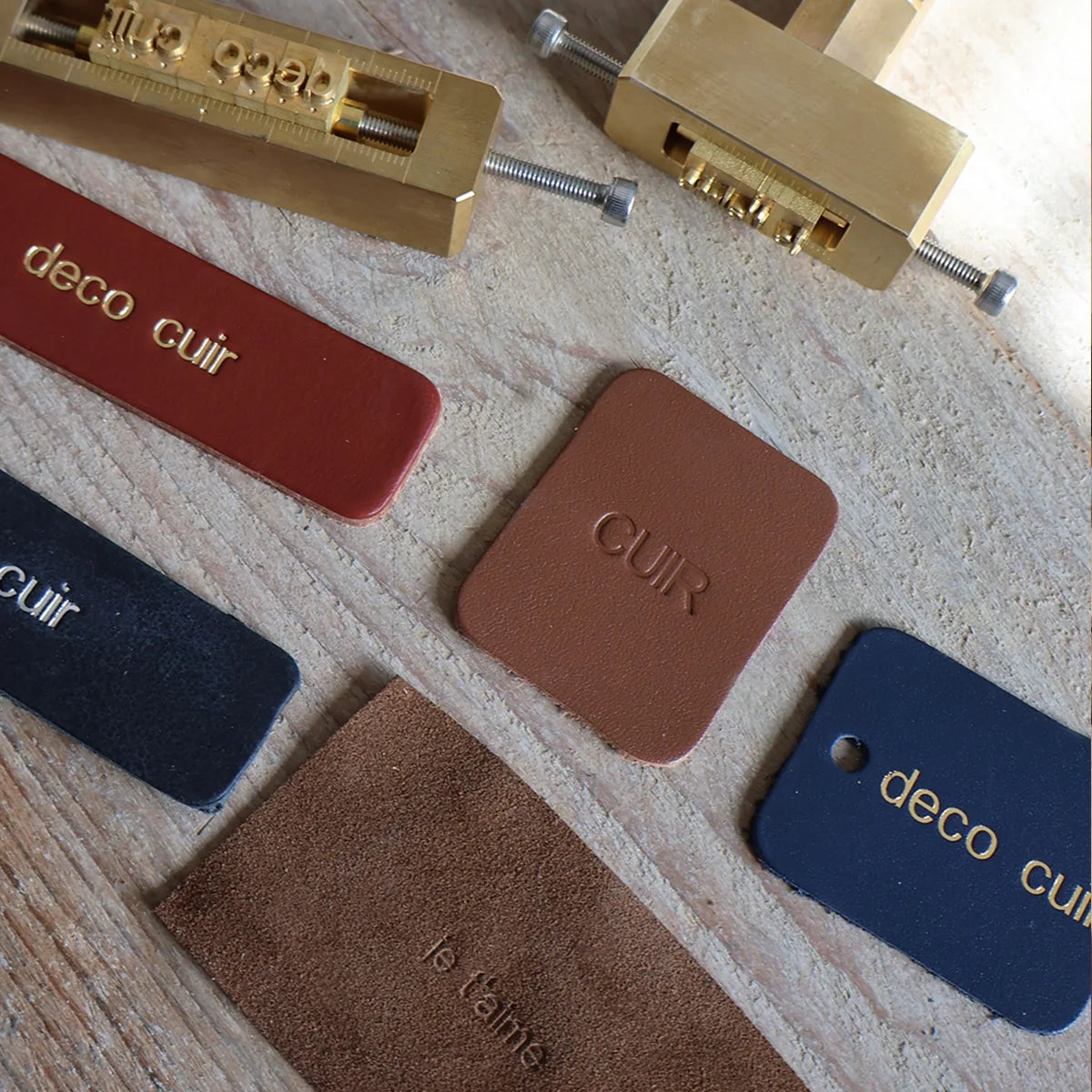 exemples de marquage à chaud sur cuir