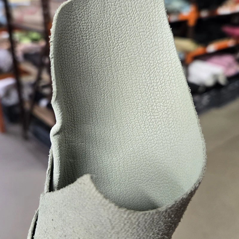 Peau de cuir de chèvre vert tilleul 09