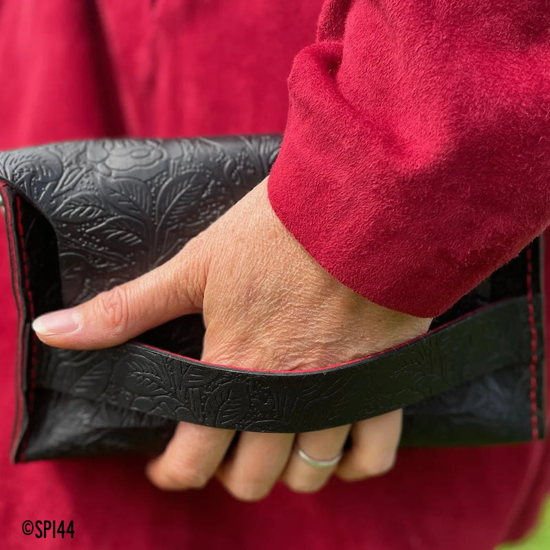 pochette en cuir de basane