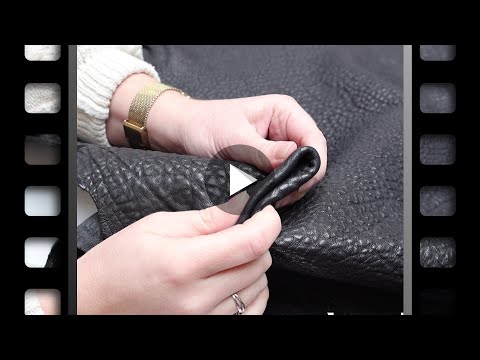 Peau de cuir d'agneau crispé "Bubble" - NOIR Q64