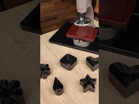 Vidéo Ivan : emporte-pièce pour cuir avec presse Craftplus 3960