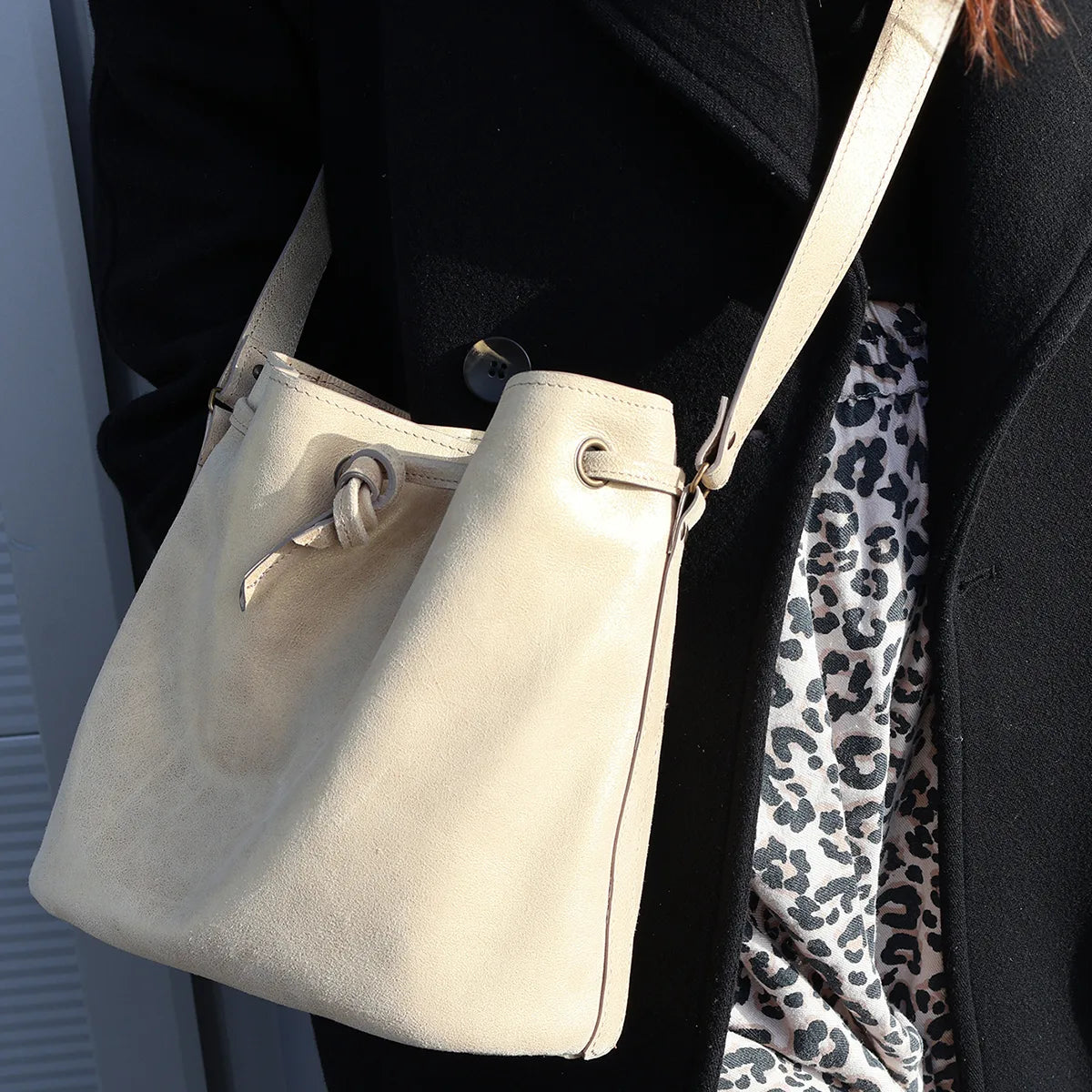 sac seau en cuir