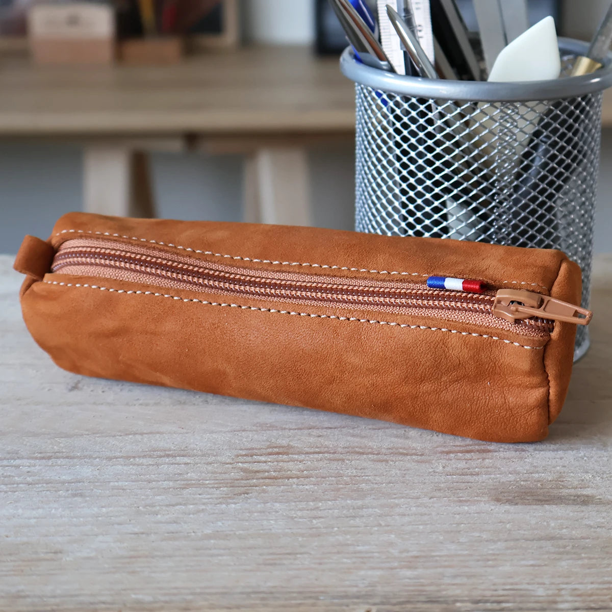 GERMANUS Trousse à Crayons Cuir Véritable Bœuf Brun – Fabriquée à La Main En UE