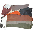 Chutes de cuir d'agneau de 500 g, diverses couleurs, de marque Deco Cuir, pour projets de couture ou artisanat.