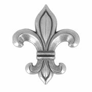 Concho à visser FLEUR DE LYS argent vieilli de 32x27mm, accessoire en métal avec motif floral pour décoration ou couture.