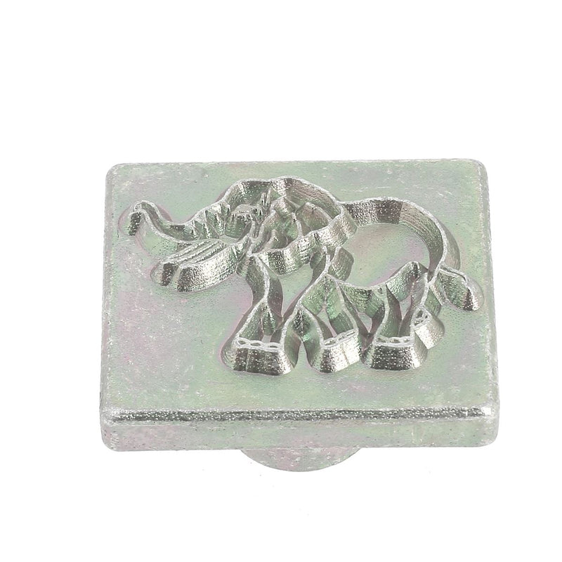 8327-Matoir-3D-Elephant-en-marche-2-.jpg