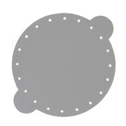 Découpe en cuir gris pour bourse, fabriquée par Deco Cuir, montrée posée sur une surface en cuir.