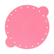 Découpe pour bourse en cuir de couleur rose, par Deco Cuir, montrant la forme et la texture de la pièce en cuir.