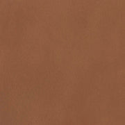 Morceau de cuir de croupon tannage végétal de couleur cognac, fabriqué par une marque non spécifiée, vue en gros plan.