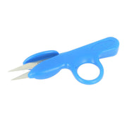 Coupe-fil en plastique et acier, outil de mercerie robuste pour couper fils avec précision.