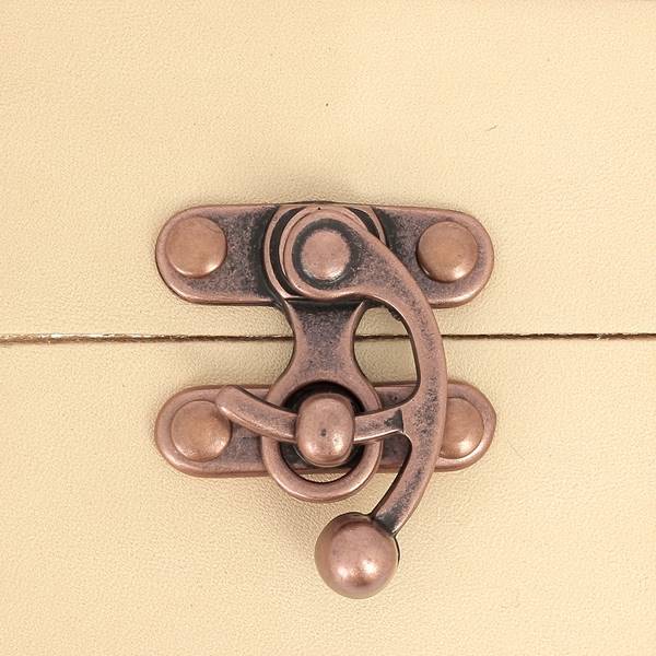 Fermoir pivotant vieux cuivre 1x600.jpg