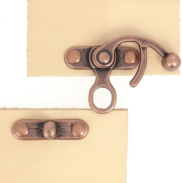 Fermoir pivotant vieux cuivre 2x600.jpg