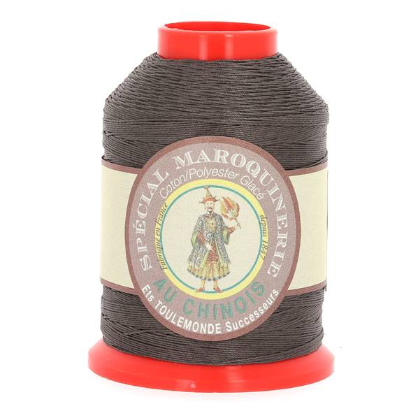 Fil Chinois Spécial Maroquinerie polyester coton - 28-4 - 0,52 mm - MARRON 901x600.jpg