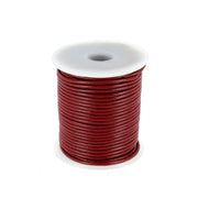 Lacet en cuir rond de 2 mm en couleur bordeaux, 1 mètre, fabriqué par Deco Cuir, pour chaussures ou accessoires.