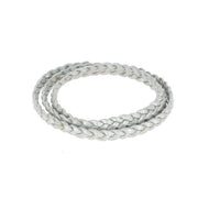 Lacet en cuir pigmenté plat tressé argenté de 5mm de Deco Cuir, pour chaussures élégantes et durables.