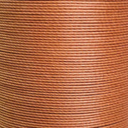 Fil de lin ciré MeiSi caramel de 8m, mercerie fine M50, 0,55 mm, visible en détail sur cette cartonnette.