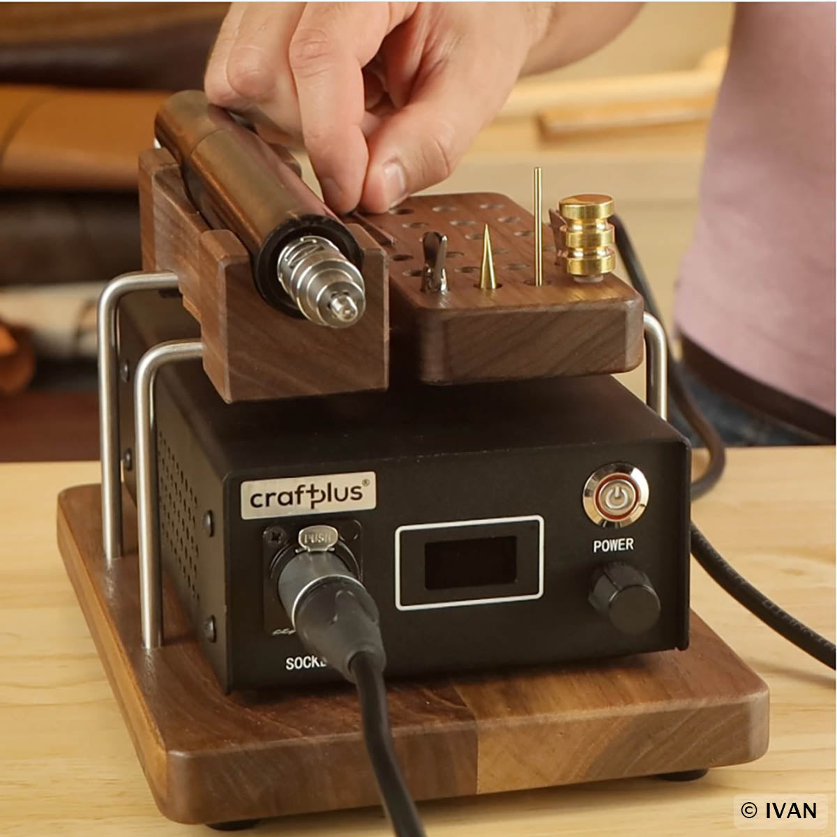 Kit - Fer à fileter 1 voie pour cuir - Craftplus 3978 - Deco Cuir