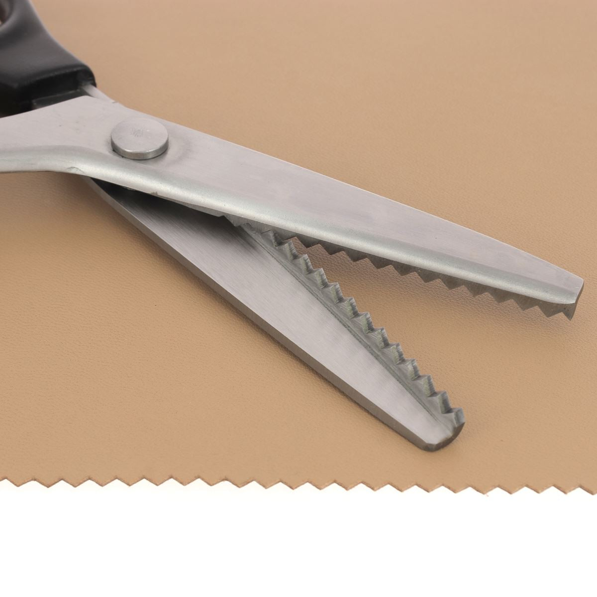 Grand ciseaux cranteurs - lames en acier inoxydable - 23 cm - 9" - Deco Cuir